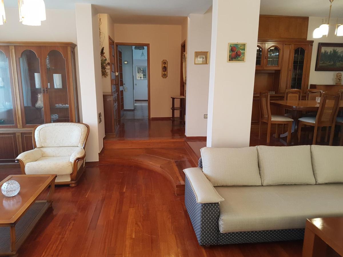 Luxury Athenian Riviera Apartment 135 Sqm At Voula Bagian luar foto