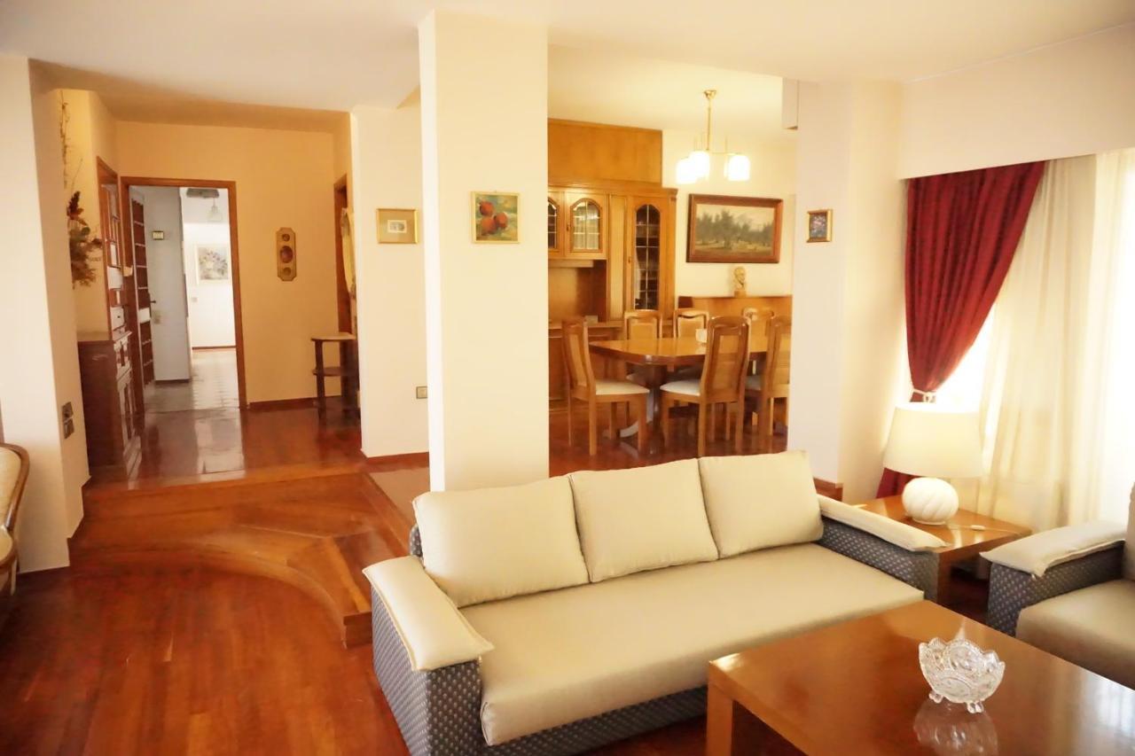 Luxury Athenian Riviera Apartment 135 Sqm At Voula Bagian luar foto