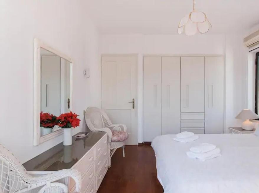 Luxury Athenian Riviera Apartment 135 Sqm At Voula Bagian luar foto